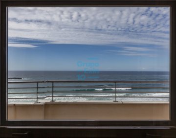Foto 30 de Ático en primera línea, con preciosas vistas al mar y 2 amplias terrazas (al Norte y al Sur). Estado a reformar.