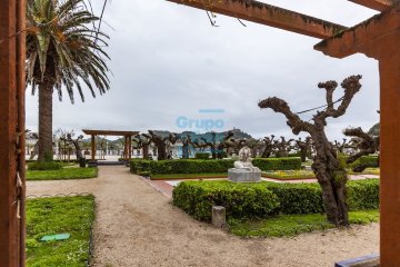 Foto 34 de Vivienda con imponentes vistas a la playa de la Concha y al ayuntamiento de San Sebastián. Requiere reforma integral