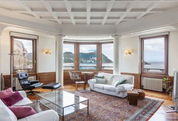 Foto 3 de Imponente vivienda de 225 m2 útiles, ubicada en uno de los mejores y más exclusivos edificios de San Sebastián.