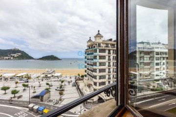 Foto 19 de Imponente vivienda de 225 m2 útiles, ubicada en uno de los mejores y más exclusivos edificios de San Sebastián.
