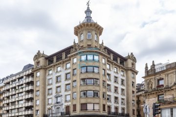 Foto 58 de Imponente vivienda de 225 m2 útiles, ubicada en uno de los mejores y más exclusivos edificios de San Sebastián.