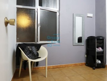 Foto 11 de PELUQUERIA en Loiola, en calle Sierra de Urbasa. POSIBILIDAD ALQUILER CON OPCION COMPRA.