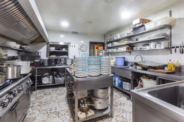 Foto 8 de Bar-Restaurante ARISTI ubicado en caserío Bifamiliar con dos viviendas, 37.000 m2 de terreno y dos parkings exteriores.