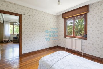 Foto 17 de Villa individual a reformar en parcela de 1.222 m² con magnífica ubicación junto al centro de Oiartzun, totalmente exterior con terraza y vistas despejadas.