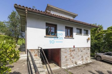 Foto 23 de Villa individual a reformar en parcela de 1.222 m² con magnífica ubicación junto al centro de Oiartzun, totalmente exterior con terraza y vistas despejadas.
