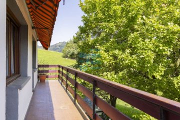 Foto 27 de Villa individual a reformar en parcela de 1.222 m² con magnífica ubicación junto al centro de Oiartzun, totalmente exterior con terraza y vistas despejadas.