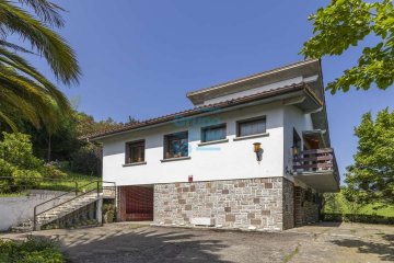 Foto 37 de Villa individual a reformar en parcela de 1.222 m² con magnífica ubicación junto al centro de Oiartzun, totalmente exterior con terraza y vistas despejadas.