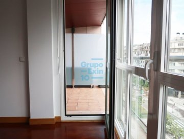 Foto 6 de Riberas de Loiola, en Avenida de Barcelona, alquilamos vivienda de salón, 2 habitaciones, 2 baños y cocina. Terraza. Alquiler estable. Se alquila vacío.