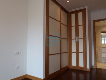 Foto 8 de Riberas de Loiola, en Avenida de Barcelona, alquilamos vivienda de salón, 2 habitaciones, 2 baños y cocina. Terraza. Alquiler estable. Se alquila vacío.