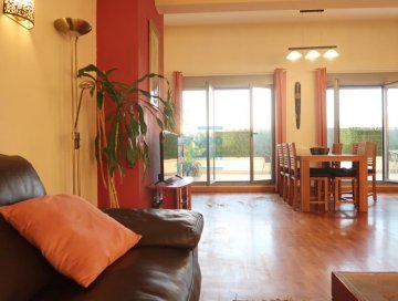 Foto 9 de Parke Murgia Alquiler de dúplex con hermosa Terraza y garaje adicional en 100 €.