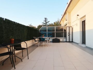 Foto 18 de Parke Murgia Alquiler de dúplex con hermosa Terraza y garaje adicional en 100 €.