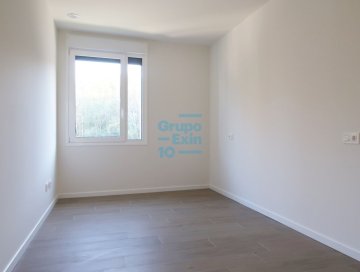 Foto 11 de Vivienda de nueva construcción en ATOTXA ERREKA con amplia terraza de 18 m2 orientada al sur. Piscina y terrazas comunitarias. Garaje cerrado 68 m2.