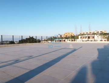 Foto 14 de Vivienda de nueva construcción en ATOTXA ERREKA con amplia terraza de 18 m2 orientada al sur. Piscina y terrazas comunitarias. Garaje cerrado 68 m2.