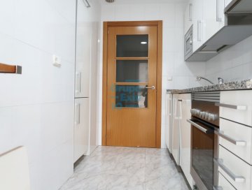 Foto 17 de Riberas de Loiola en avenida de Barcelona, alquilamos precioso apartamento amueblado con terraza y garaje cerrado. Alquiler temporal.