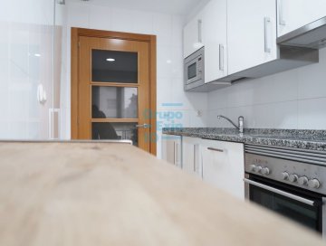 Foto 18 de Riberas de Loiola en avenida de Barcelona, alquilamos precioso apartamento amueblado con terraza y garaje cerrado. Alquiler temporal.