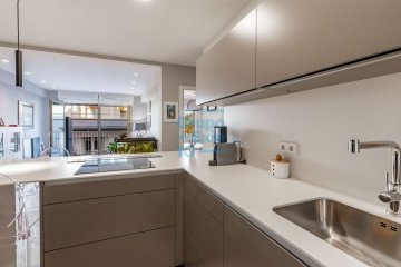 Foto 8 de Preciosa vivienda totalmente reformada en Avda. Ametzagaña en quinta planta con terraza. Foto 8 de Preciosa vivienda totalmente reformada en Avda. Ametzagaña en quinta planta con terraza.