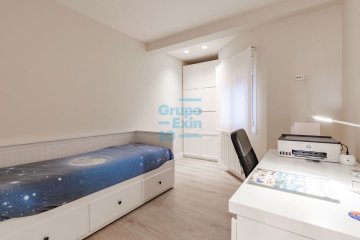 Foto 15 de Preciosa vivienda totalmente reformada en Avda. Ametzagaña en quinta planta con terraza. Foto 15 de Preciosa vivienda totalmente reformada en Avda. Ametzagaña en quinta planta con terraza.