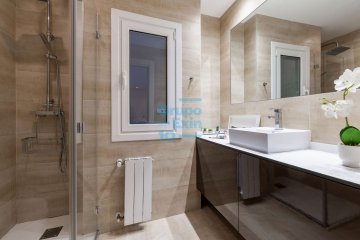 Foto 17 de Preciosa vivienda totalmente reformada en Avda. Ametzagaña en quinta planta con terraza. Foto 17 de Preciosa vivienda totalmente reformada en Avda. Ametzagaña en quinta planta con terraza.