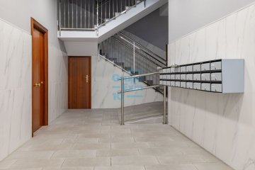 Foto 25 de Preciosa vivienda totalmente reformada en Avda. Ametzagaña en quinta planta con terraza. Foto 25 de Preciosa vivienda totalmente reformada en Avda. Ametzagaña en quinta planta con terraza.