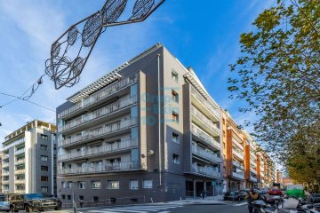 Foto 27 de Preciosa vivienda totalmente reformada en Avda. Ametzagaña en quinta planta con terraza. Foto 27 de Preciosa vivienda totalmente reformada en Avda. Ametzagaña en quinta planta con terraza.