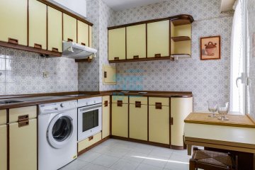 Foto 15 de Al principio de Pº Rodil junto al polideportivo Manteo. Vivienda en esquina totalmente exterior con vistas despejadas. Parking comunitario y trastero en planta bajo cubierta.