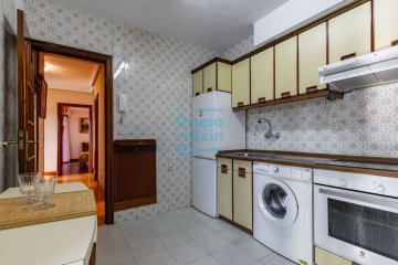 Foto 16 de Al principio de Pº Rodil junto al polideportivo Manteo. Vivienda en esquina totalmente exterior con vistas despejadas. Parking comunitario y trastero en planta bajo cubierta.