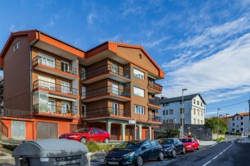 Foto 23 de Al principio de Pº Rodil junto al polideportivo Manteo. Vivienda en esquina totalmente exterior con vistas despejadas. Parking comunitario y trastero en planta bajo cubierta.