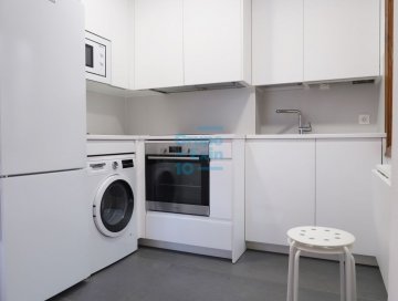 Foto 12 de Junto al Ambulatorio en zona tranquila exterior a plaza sin tráfico, se alquila precioso ático con gran terraza y orientada al sur. Foto 12 de Junto al Ambulatorio en zona tranquila exterior a plaza sin tráfico, se alquila precioso ático con gran terraza y orientada al sur.