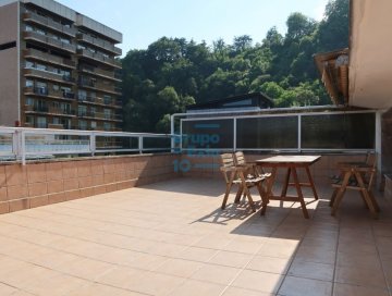 Foto 17 de Junto al Ambulatorio en zona tranquila exterior a plaza sin tráfico, se alquila precioso ático con gran terraza y orientada al sur. Foto 17 de Junto al Ambulatorio en zona tranquila exterior a plaza sin tráfico, se alquila precioso ático con gran terraza y orientada al sur.