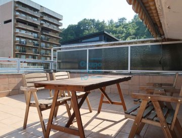 Foto 19 de Junto al Ambulatorio en zona tranquila exterior a plaza sin tráfico, se alquila precioso ático con gran terraza y orientada al sur. Foto 19 de Junto al Ambulatorio en zona tranquila exterior a plaza sin tráfico, se alquila precioso ático con gran terraza y orientada al sur.