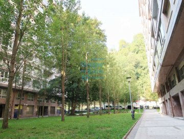 Foto 20 de Junto al Ambulatorio en zona tranquila exterior a plaza sin tráfico, se alquila precioso ático con gran terraza y orientada al sur. Foto 20 de Junto al Ambulatorio en zona tranquila exterior a plaza sin tráfico, se alquila precioso ático con gran terraza y orientada al sur.