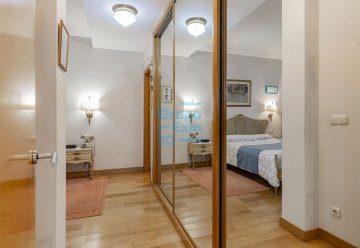 Foto 8 de Villa bifamiliar en Miramón Pº Oriamendi con precioso jardín con piscina y vistas depejadas. Construcción del año 2005. Foto 8 de Villa bifamiliar en Miramón Pº Oriamendi con precioso jardín con piscina y vistas depejadas. Construcción del año 2005.