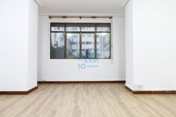 Foto 3 de Oficinas en la Avda. de la Libertad de diferentes superficies orientados a patio de manzana. Foto 3 de Oficinas en la Avda. de la Libertad de diferentes superficies orientados a patio de manzana.