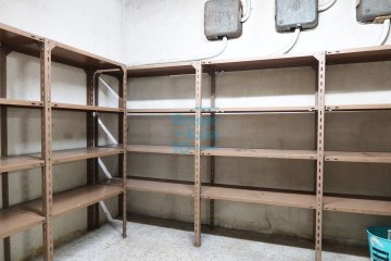 Foto 6 de Plaza de aparcamiento (raya) en planta de sótano 1º con trastero anejo de 8,85 m2.