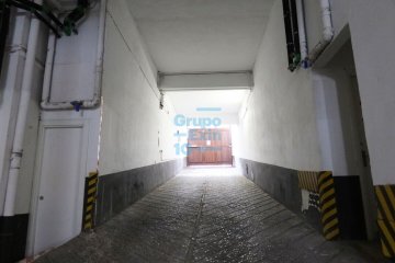 Foto 7 de Plaza de aparcamiento (raya) en planta de sótano 1º con trastero anejo de 8,85 m2.