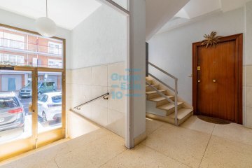 Foto 24 de Vivienda totalmente exterior con balcones a dos fachadas. Zona tranquila con aparcamiento comunitario privado en el exterior.