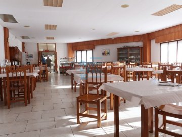 Foto 6 de Local de 360 m2 en dos plantas, actualmente acondicionado como bar restaurante.
