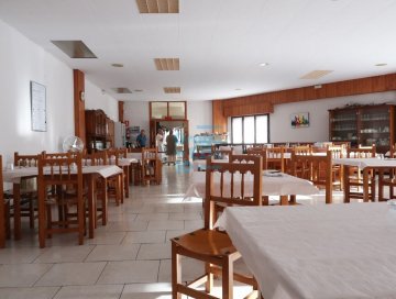 Foto 8 de Local de 360 m2 en dos plantas, actualmente acondicionado como bar restaurante.