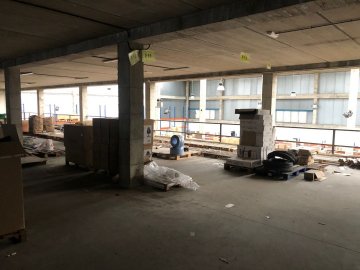 Foto 8 de Nave industrial-terciaria, en Oiartzun de 7.596m2 con muelles de carga.
