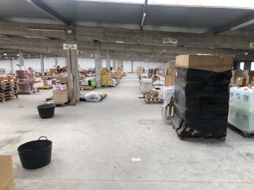 Foto 10 de Nave industrial-terciaria, en Oiartzun de 7.596m2 con muelles de carga.