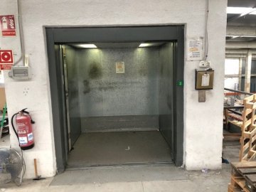 Foto 23 de Nave industrial-terciaria, en Oiartzun de 7.596m2 con muelles de carga.
