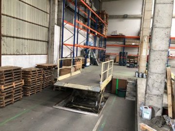 Foto 38 de Nave industrial-terciaria, en Oiartzun de 7.596m2 con muelles de carga.
