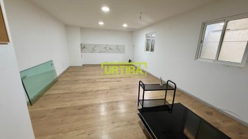Foto 25 de Nave en Lezo de 441m2 con 306m2 de campa privada vallada.
