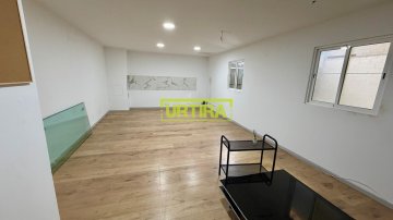 Foto 26 de Nave en Lezo de 441m2 con 306m2 de campa privada vallada.