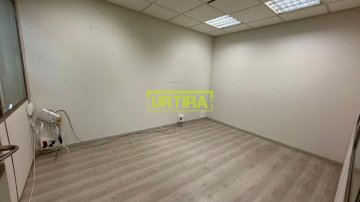 Foto 29 de Nave en Lezo de 441m2 con 306m2 de campa privada vallada.