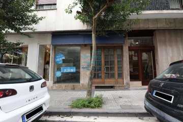Foto 3 de Antiguo. Serrano Anguita. Junto a calle Matía. Local de dos plantas.