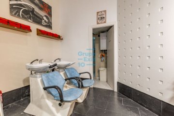 Foto 7 de Antiguo. Local en zona muy comercial de la calle Matía. Foto 7 de Antiguo. Local en zona muy comercial de la calle Matía.