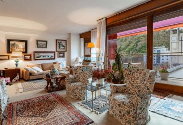 Foto 5 de Amara. José Mª Salaberría. Piso de gran tamaño de cinco dormitorios con terraza orientada al Oeste. Garaje opcional.