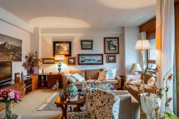 Foto 9 de Amara. José Mª Salaberría. Piso de gran tamaño de cinco dormitorios con terraza orientada al Oeste. Garaje opcional.