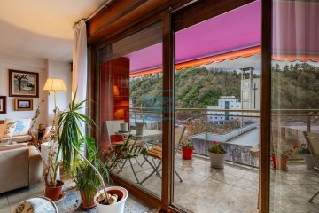 Foto 12 de Amara. José Mª Salaberría. Piso de gran tamaño de cinco dormitorios con terraza orientada al Oeste. Garaje opcional.